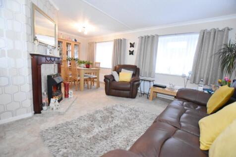 Lounge/Dining Rm
