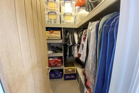 Walk-in Wardrobe