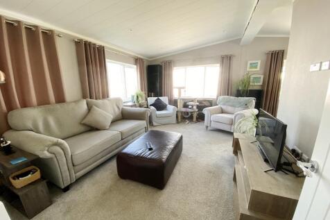 Lounge/Dining Rm