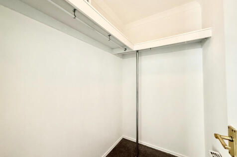 Walk In Wardrobe