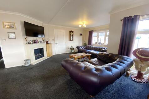 Lounge/Dining Rm