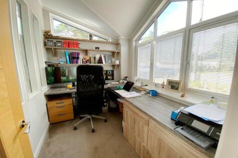 Study/Bedroom 2