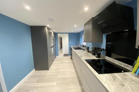 Fitted Kitchen