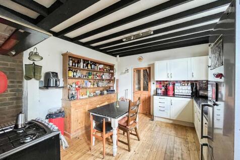 Kitchen / Breakfast Room