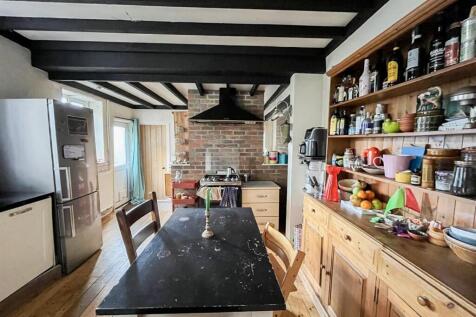 Kitchen / Breakfast Room