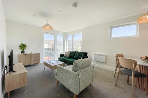 Living Room / Kitchen