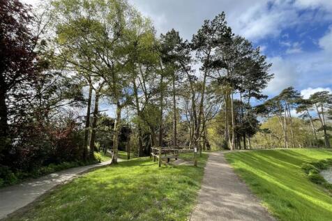 St Helens Park 2.jpg