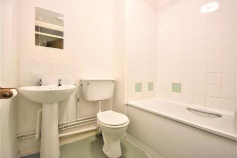 3-Bathroom.jpg