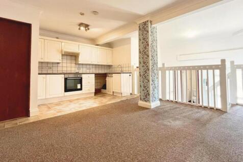 Living Room / Kitchen