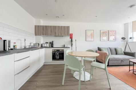 Living Room / Kitchen