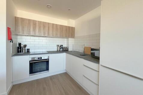Living Room / Kitchen