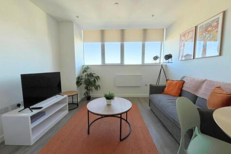 Living Room / Kitchen