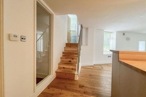 Living Room / Kitchen