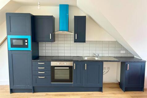 Living Room / Kitchen