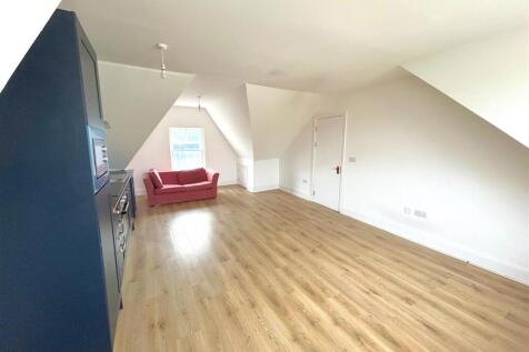 Living Room / Kitchen