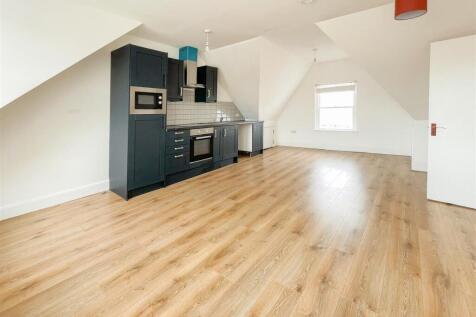 Living Room / Kitchen