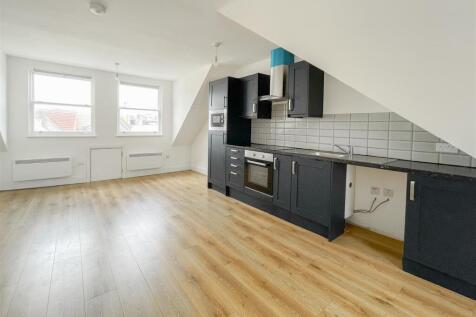 Living Room / Kitchen