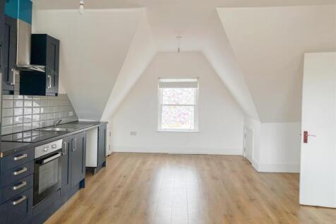 Living Room / Kitchen