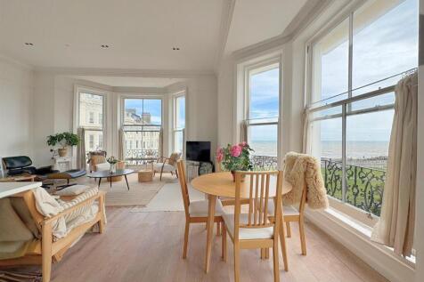 Kitchen/Living Room