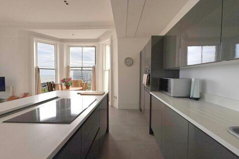 Kitchen/Living Room