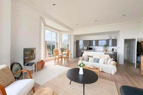 Kitchen/Living Room