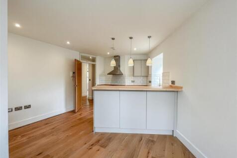 Living Room / Kitchen