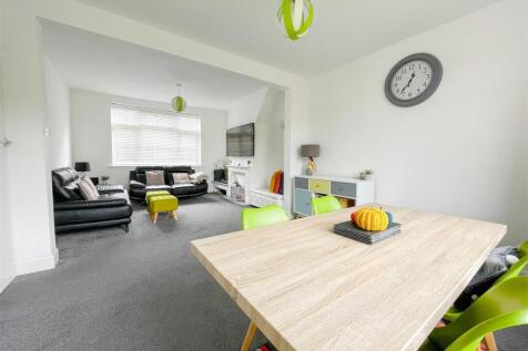 Living/ Dining Room