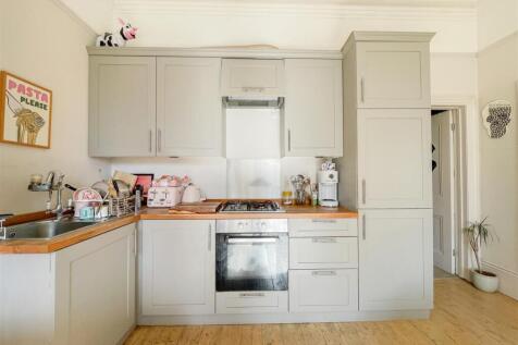 Living Room / Kitchen