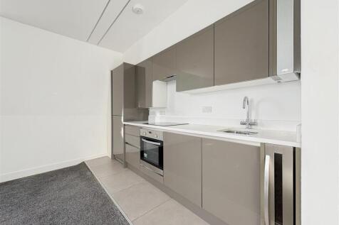 Living / Kitchen