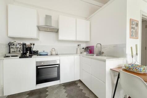 Living Room / Kitchen