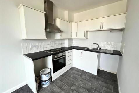 Living Room / Kitchen