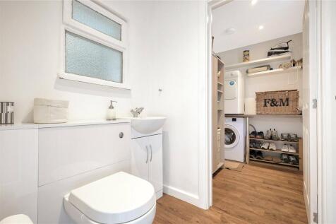 Cloakroom/WC