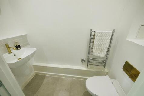 Cloakroom/WC