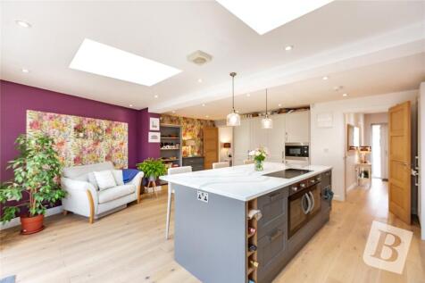 Kitchen/Morning Room
