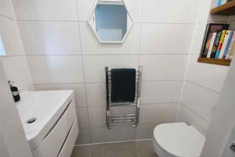 Cloakroom/Wc