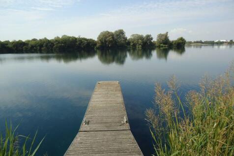 The view with shared pontoon