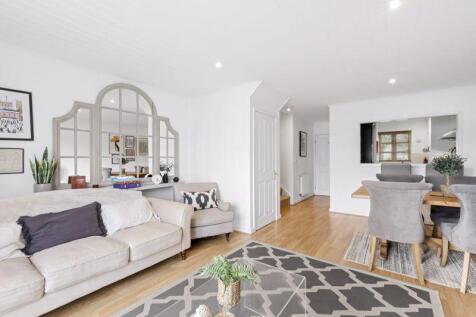 living/dining area
