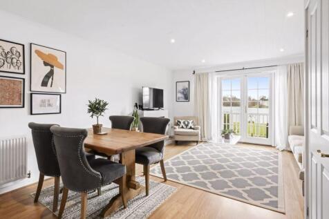 living/dining area - 2