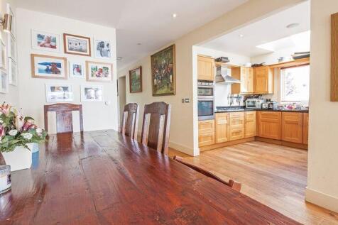 Kitchen/dining area