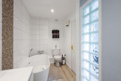 Master ensuite