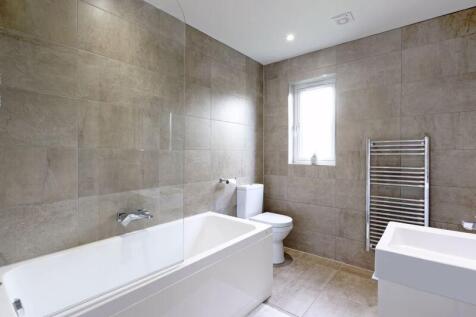 Bedroom 2 ensuite