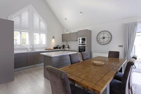 Kitchen/dining area