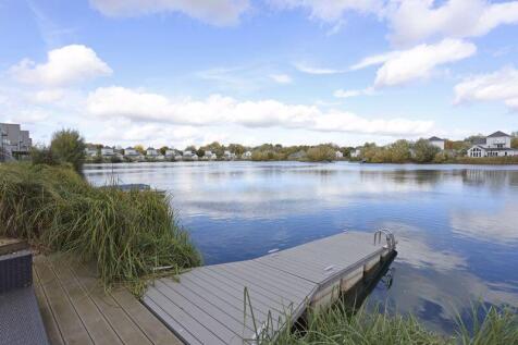 Jetty and pontoon