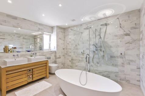 Master ensuite