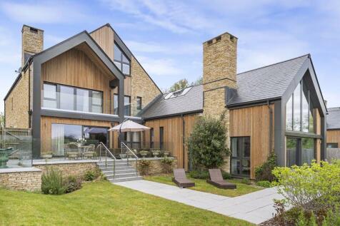 Lakeside of the property