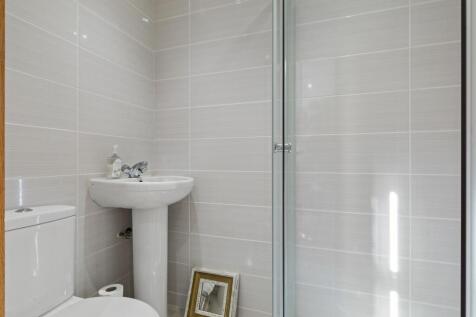 Ensuite to Games Room/Bedroom