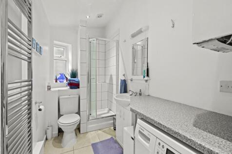 Utility Shower Room