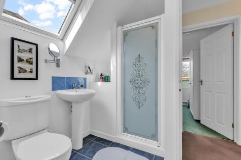 Bedroom 1 en suite