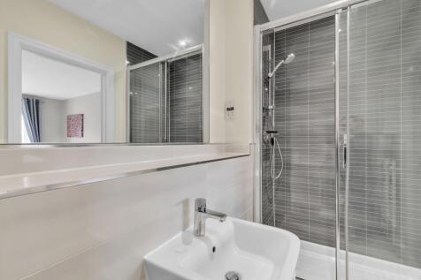 Bedroom 2 Ensuite