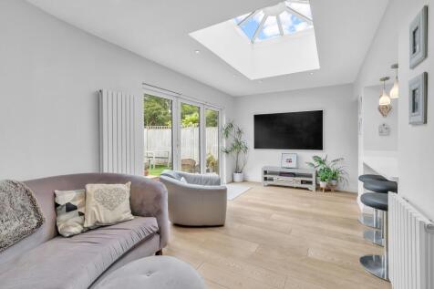 Kitchen Family Room
